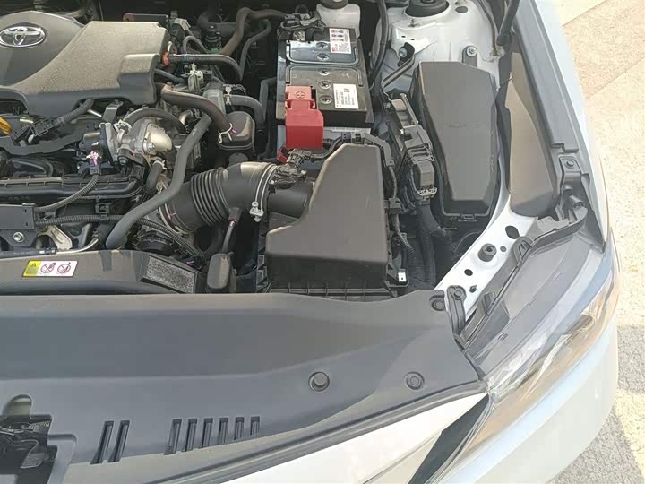 Фото 22 - Toyota Camry