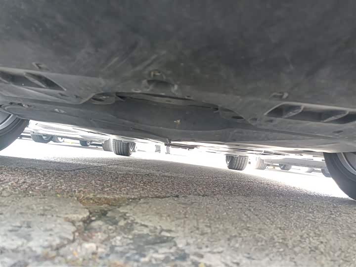 Фото 23 - Toyota Camry