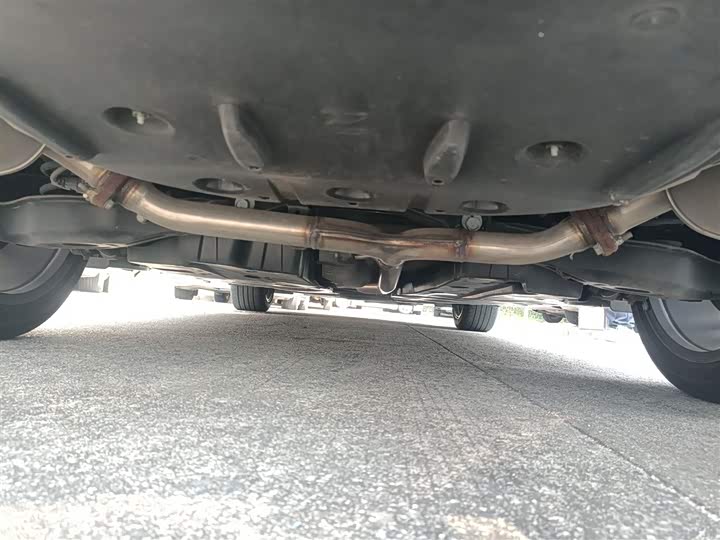 Фото 25 - Toyota Camry