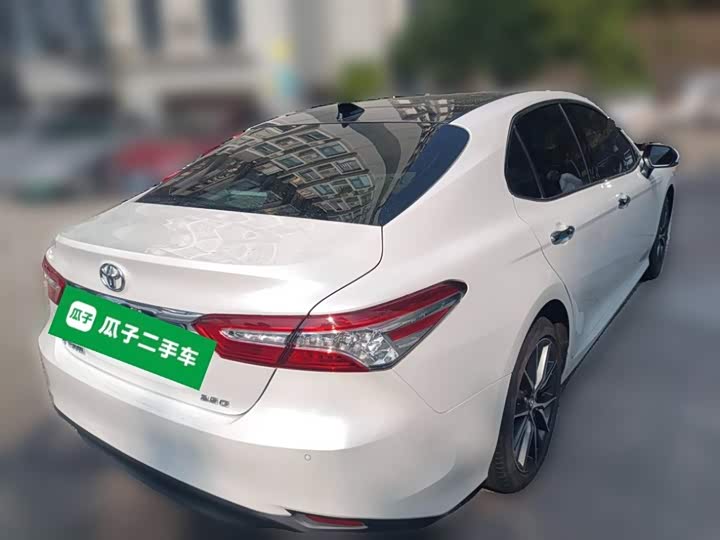 Фото 29 - Toyota Camry