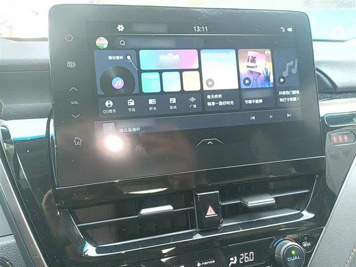 Фото 6 - Toyota Camry