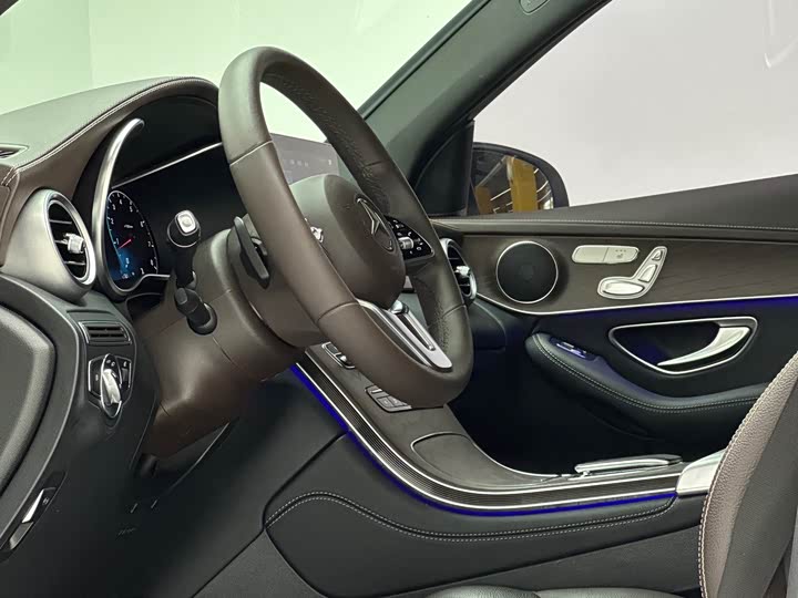 Фото 13 - Mercedes-Benz GLC-Class