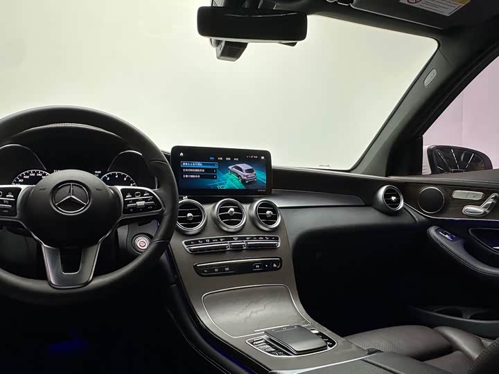 Фото 14 - Mercedes-Benz GLC-Class