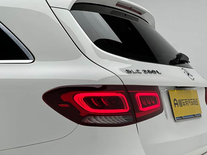 Фото 18 - Mercedes-Benz GLC-Class