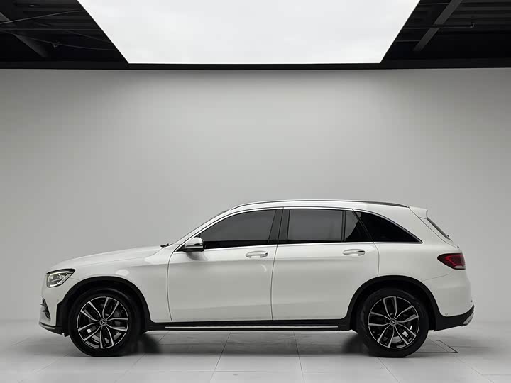 Фото 23 - Mercedes-Benz GLC-Class