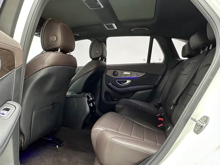 Фото 8 - Mercedes-Benz GLC-Class