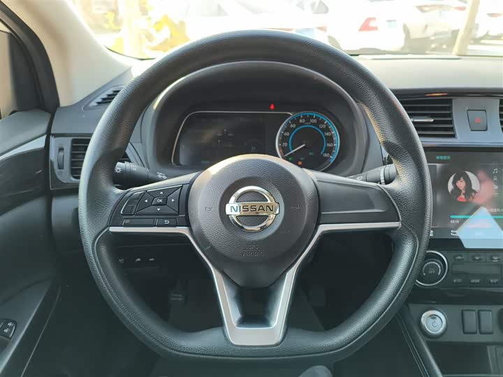 Фото 11 - Nissan Sylphy EV