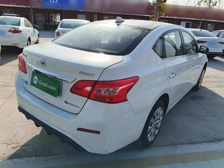 Фото 7 - Nissan Sylphy EV