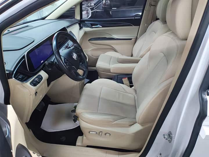 Фото 15 - Buick GL8 ES