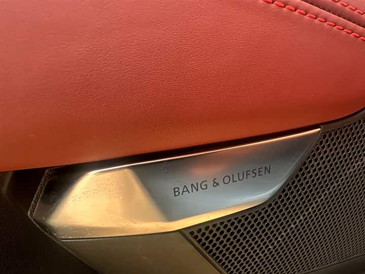 Фото 19 - Audi e-tron GT