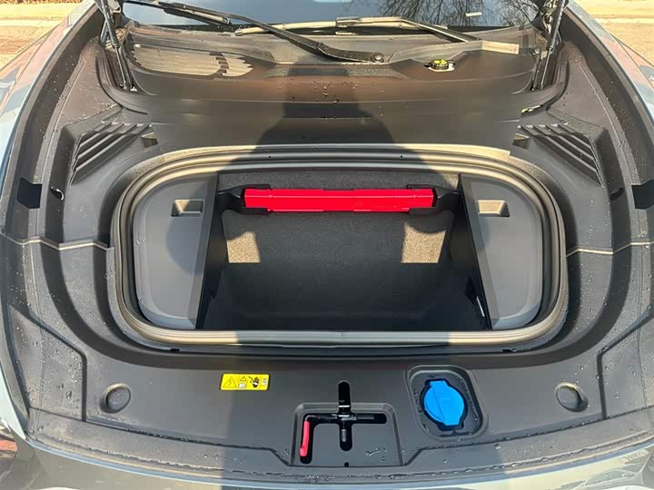 Фото 22 - Audi e-tron GT