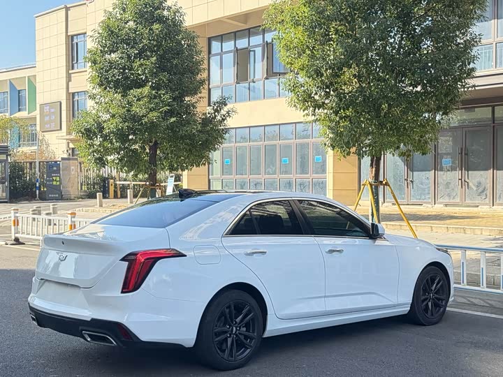 Фото 3 - Cadillac CT4
