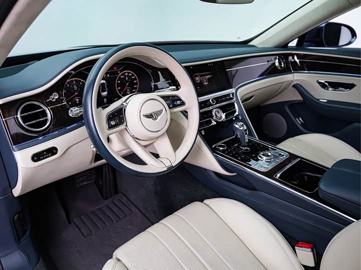 Фото 10 - Bentley Flying Spur