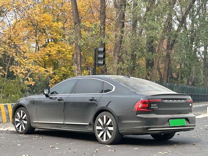 Фото 5 - Volvo S90 Hybrid