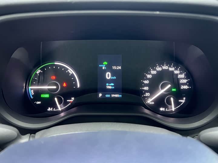 Фото 11 - Toyota Sienna