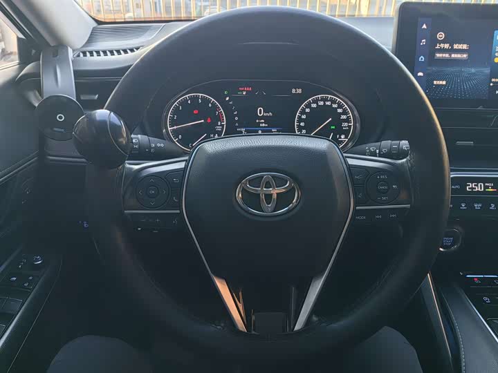 Фото 13 - Toyota Harrier