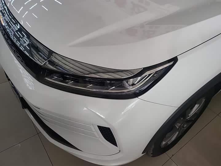 Фото 5 - Exeed LX