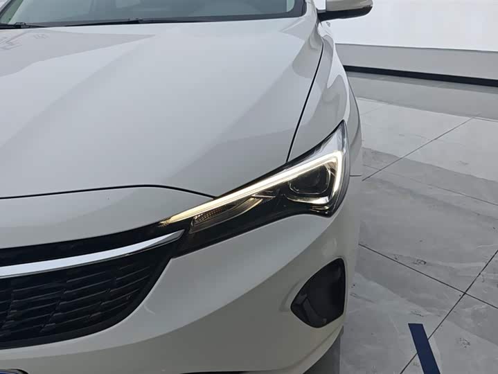 Фото 5 - Buick Verano