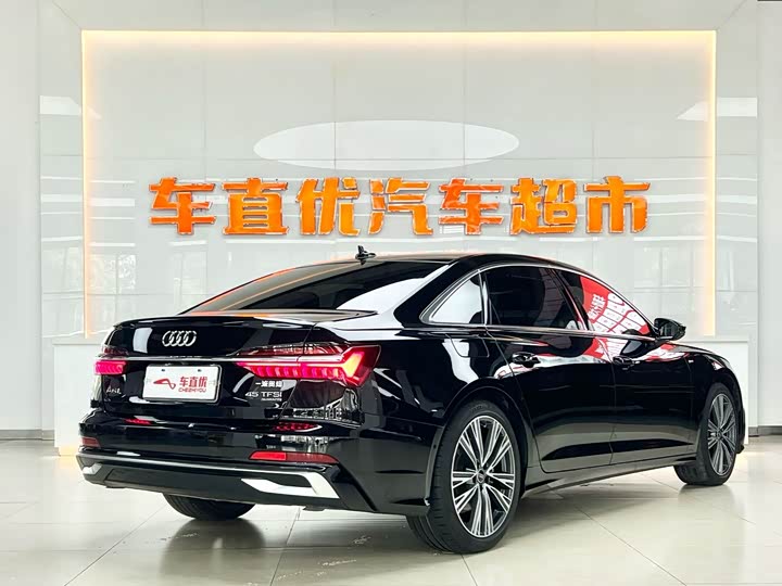 Фото 5 - Audi A6L