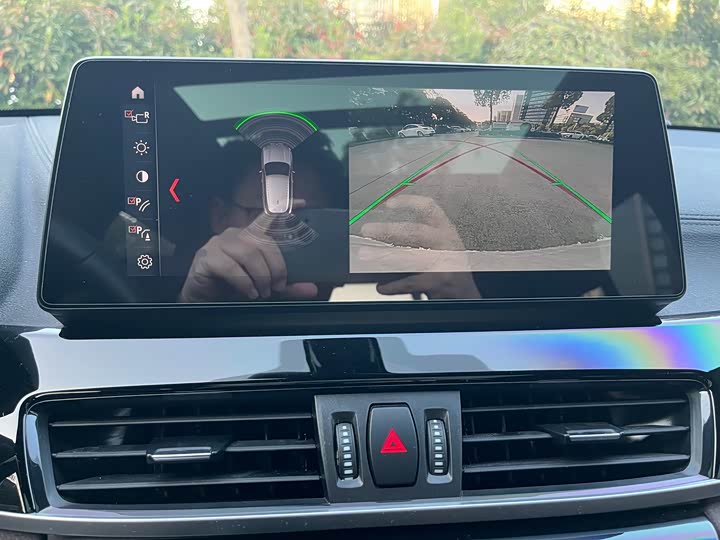 Фото 17 - BMW X2