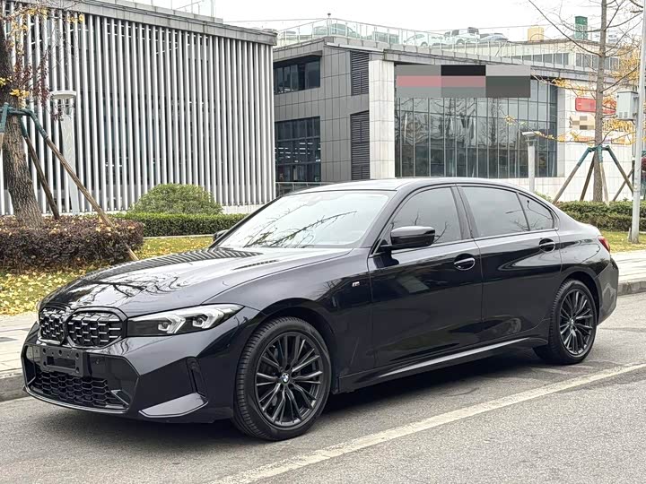 Фото 1 - BMW 3 Series