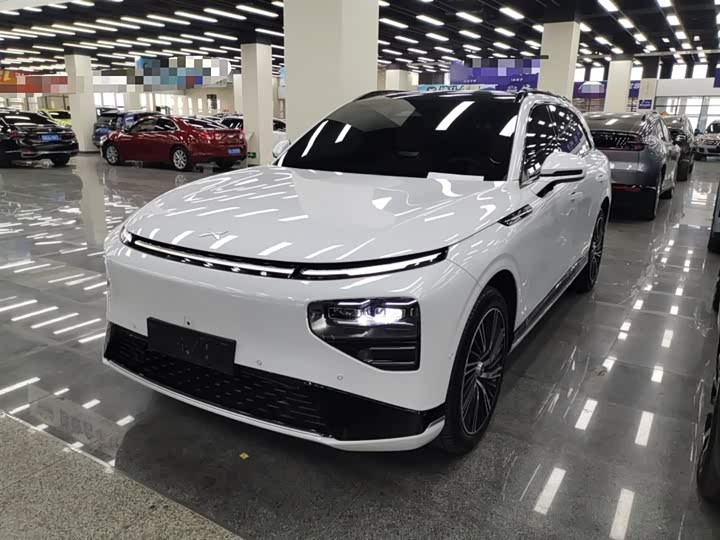 Фото 2 - XPeng G9