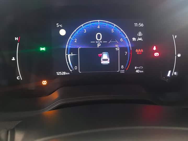 Фото 14 - Toyota Corolla Cross