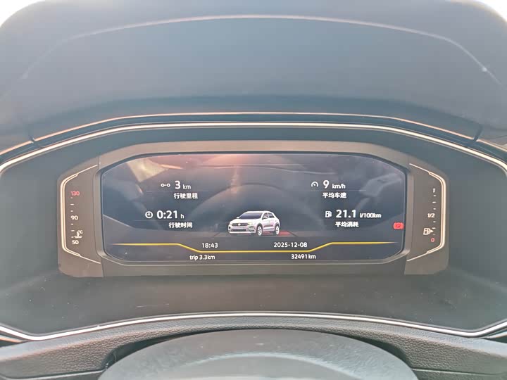 Фото 11 - Volkswagen T-Roc