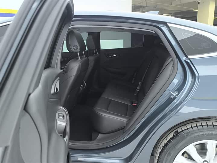 Фото 11 - Chevrolet Malibu XL