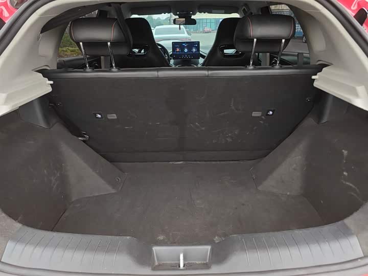 Фото 19 - BYD E2