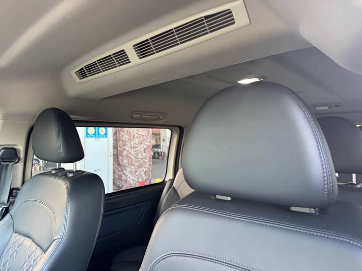 Фото 7 - Dongfeng Forthing Lingzhi M5