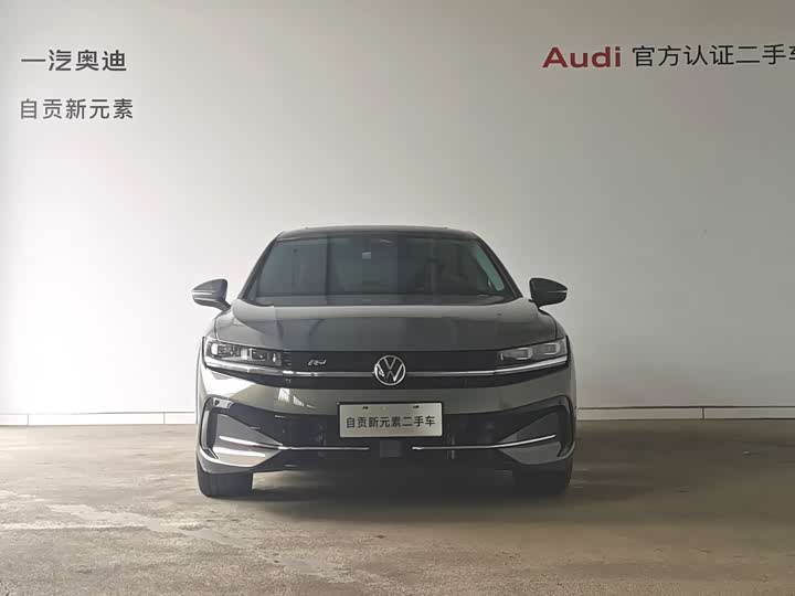 Фото 17 - Volkswagen Magotan