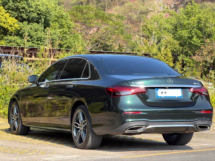 Фото 5 - Mercedes-Benz E-Class