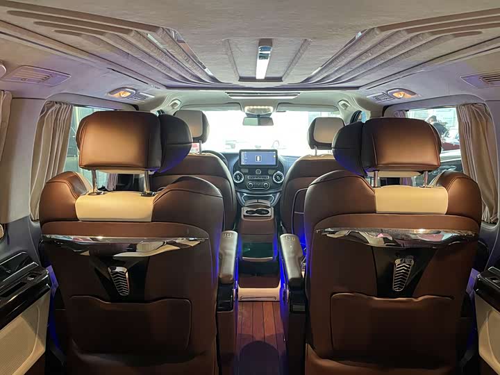 Фото 16 - Mercedes-Benz Vito