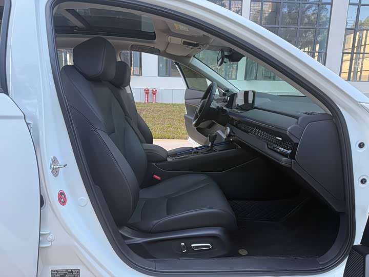 Фото 14 - Honda Accord