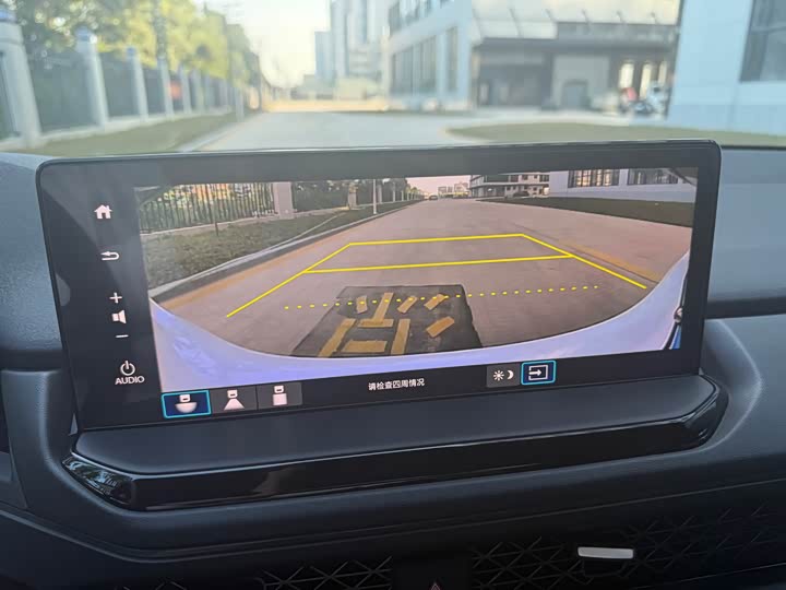 Фото 15 - Honda Accord