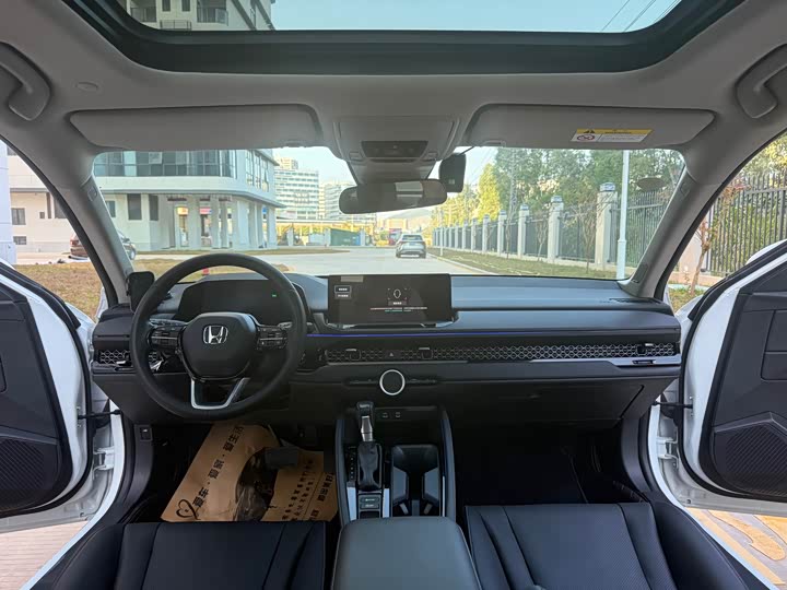 Фото 7 - Honda Accord