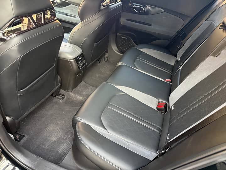 Фото 13 - GAC Trumpchi Empow R