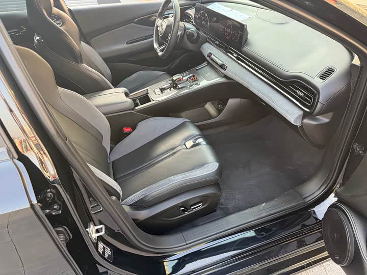 Фото 15 - GAC Trumpchi Empow R