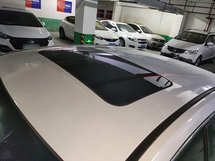 Фото 27 - Changan Raeton CC