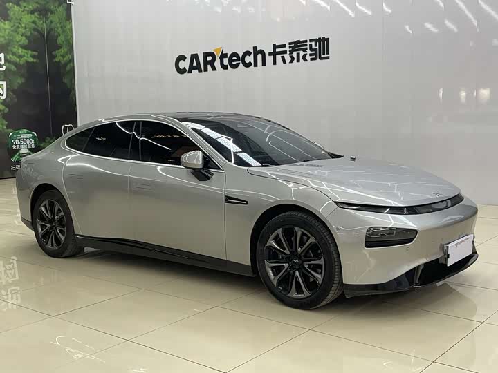 Фото 3 - XPeng P7