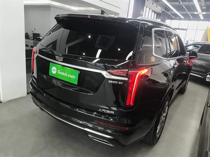 Фото 7 - Cadillac XT6
