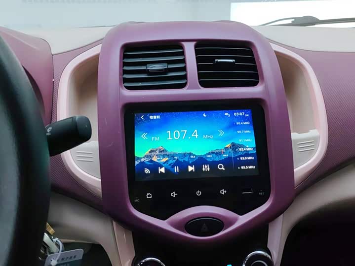 Фото 13 - Changan BenBen E-Star