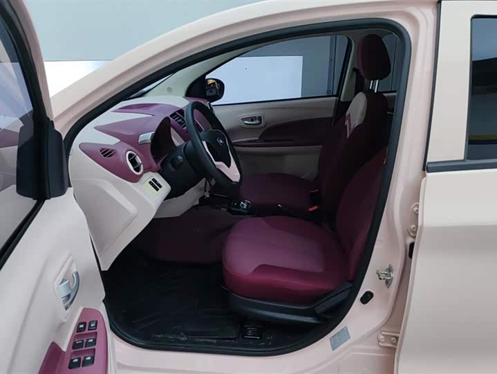 Фото 9 - Changan BenBen E-Star