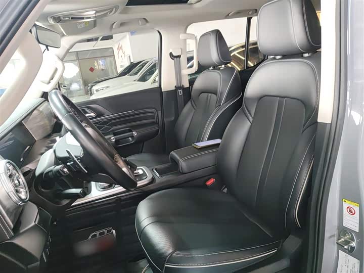 Фото 15 - Tank 300