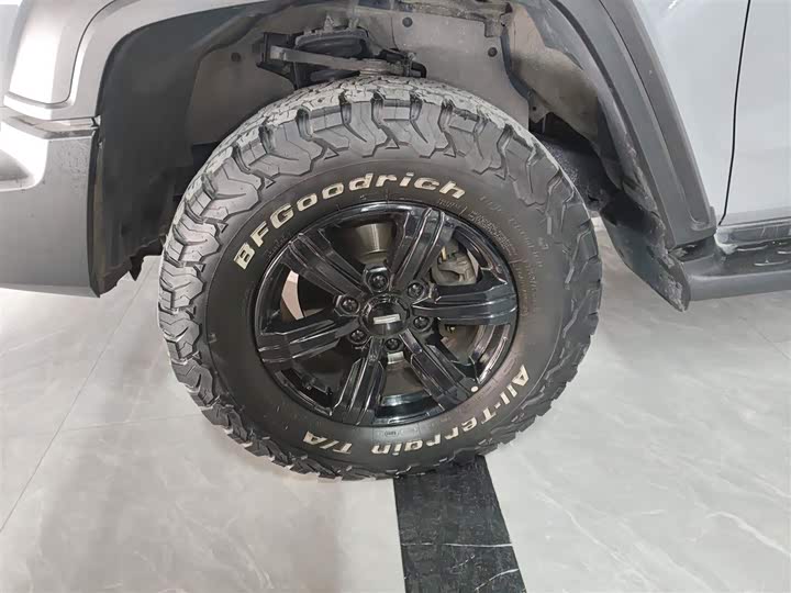 Фото 23 - Tank 300