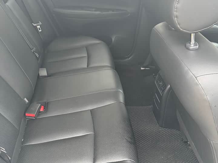 Фото 9 - Nissan Sylphy