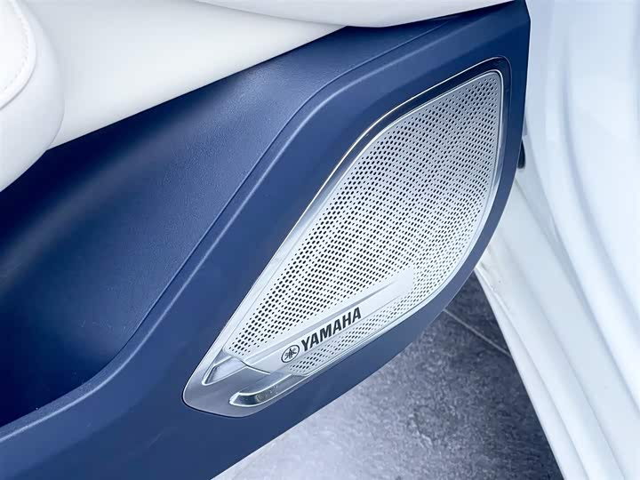 Фото 10 - Zeekr 001