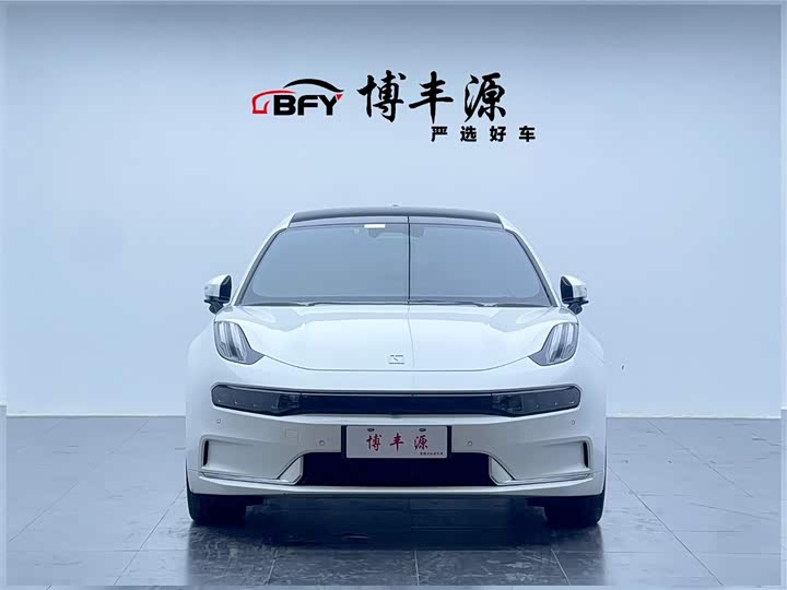 Фото 2 - Zeekr 001