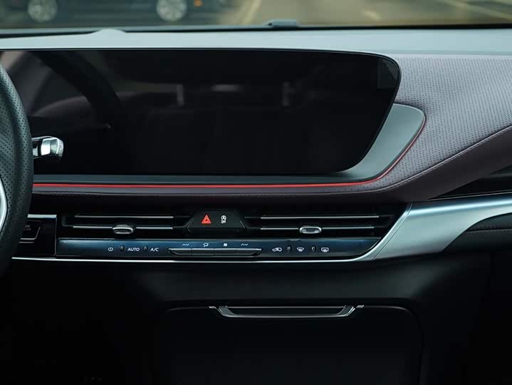 Фото 18 - Buick GL8 Century